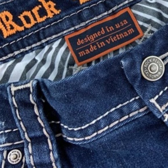 🤘NeW🎸 ROCK REVIVAL MAGNOR EASY SHORTS Size 28 - Picture 13 of 16